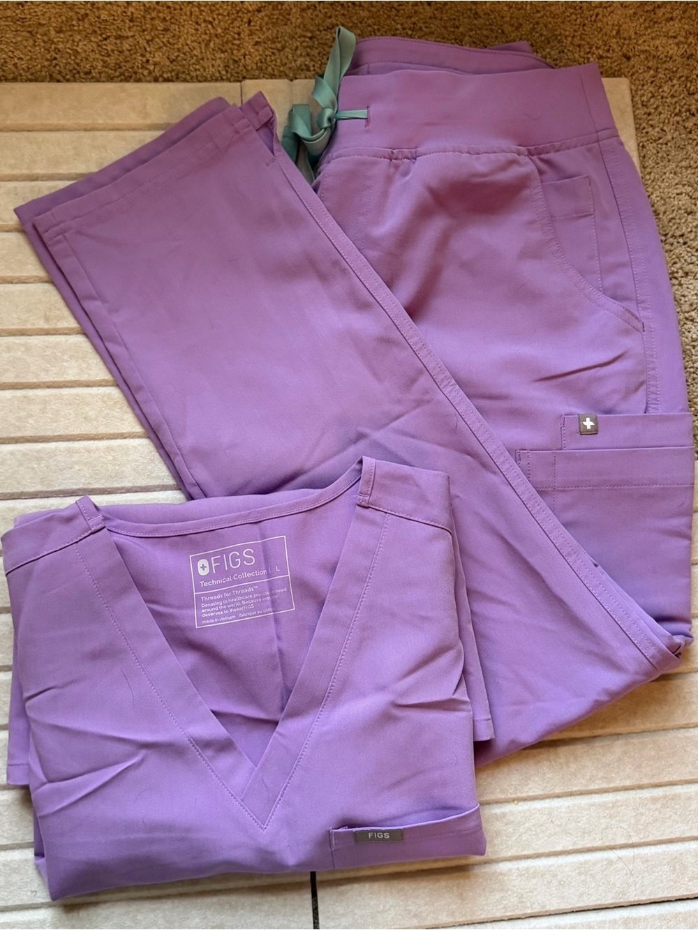 Figs Lilac Dawn Catarina Top (Size L) + Yola Skinny Scrub Pants 2.0 (Size M)